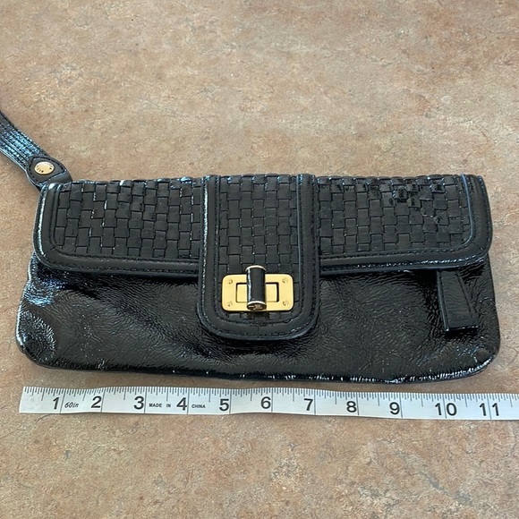Elliot Lucca wristlet - Picture 1 of 10